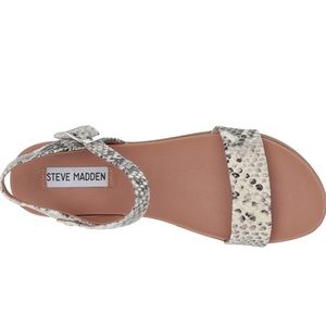 Steve Madden Leather Dina Sandal Size 7.5